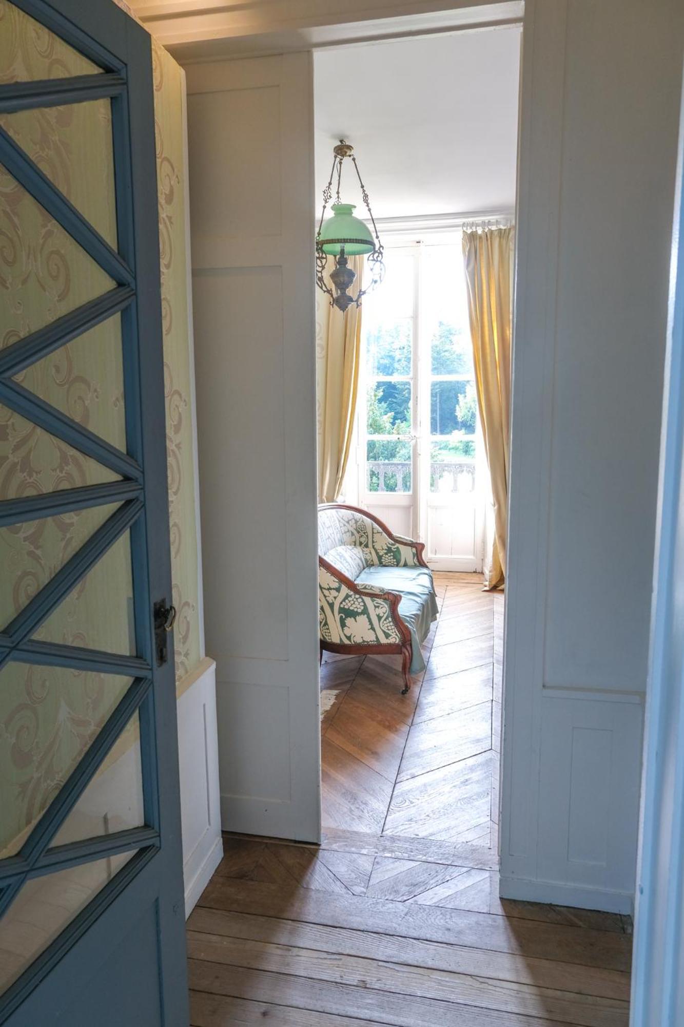 Chateau De Choloy Room photo